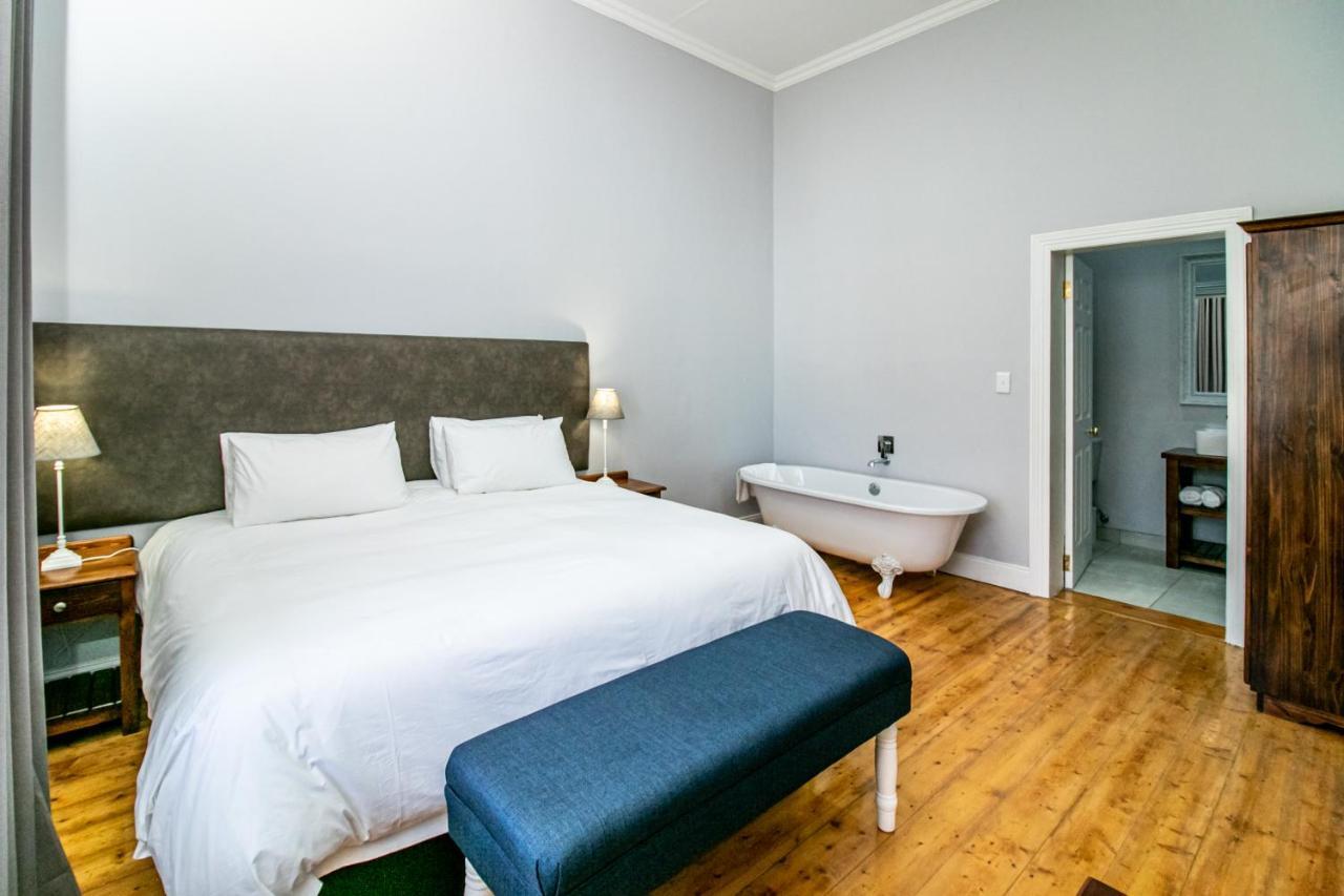 Victorian Square Guesthouse Graaff Reinet Exterior photo